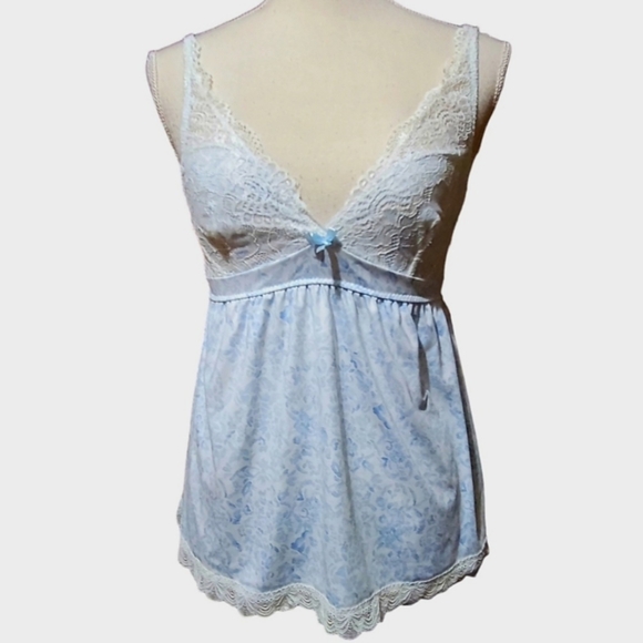 Laura Ashley Lace Detail Adjustable Strap Powder Blue Print Cami. Medium - Picture 1 of 3